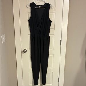 Sleeveless gray athletic Jumpsuit